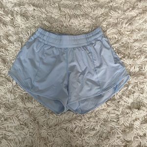 Lululemon Hotty Hot short 4”